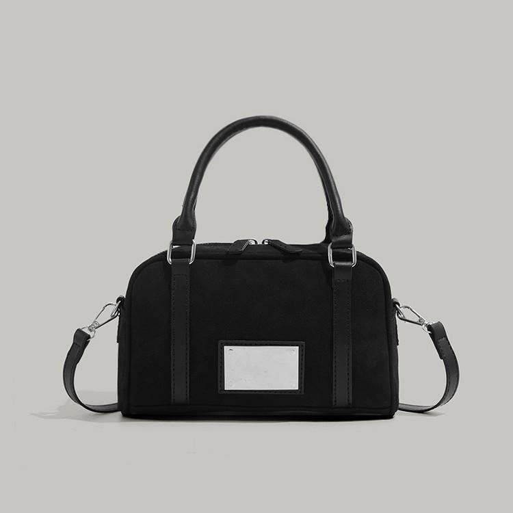 

Korean ins niche bowling Boston bag women s 2025 new high-end portable shoulder messenger bag чёрный