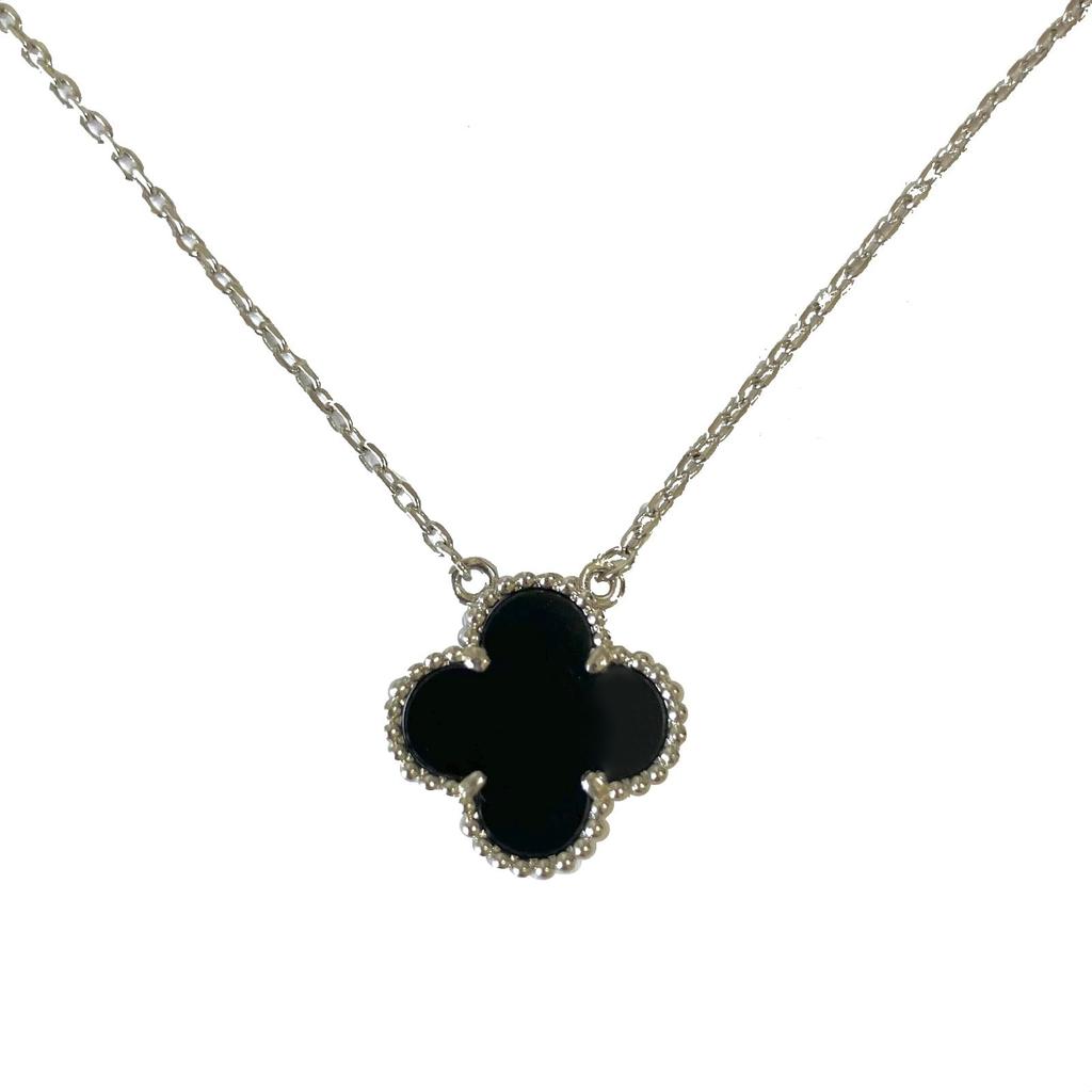 Clover 18K White 18K Engraved Necklace, Gold, Women's, Gold, Four-Leaf Clover, Gift, (Black)
