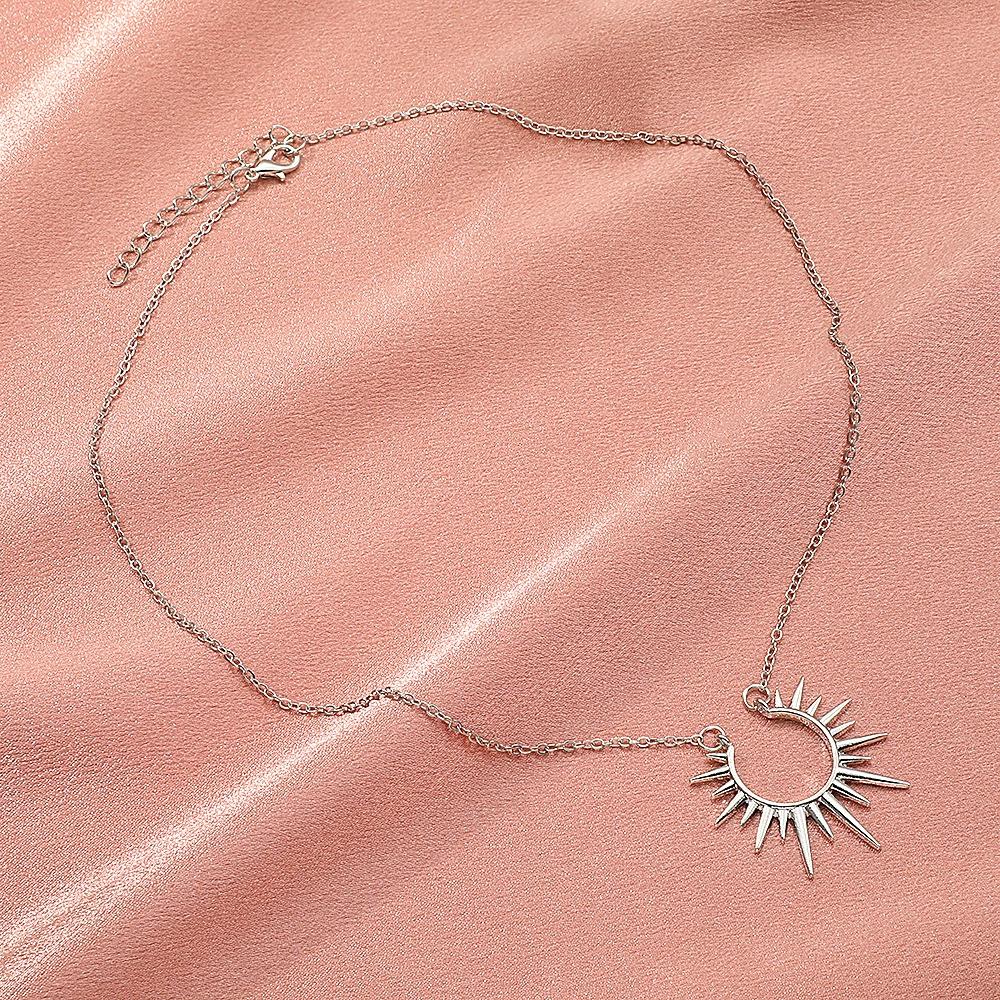 Sunflower pendant necklace retro metal open collarbone chain fashion creative jewelry women