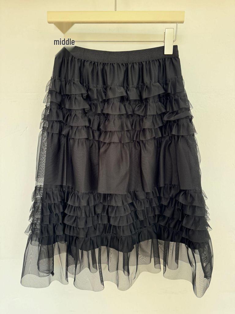 Fluffy European Layered A-line Midi Skirt: Fashionable & Versatile for Commuting