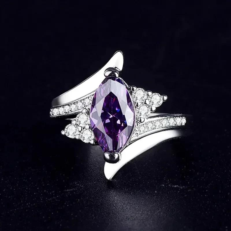 2025 New Purple Cubic Zirconia Ring with Sparkling Square Crystal, High End Women's Personalized Fashion Cocktail Party Zircon