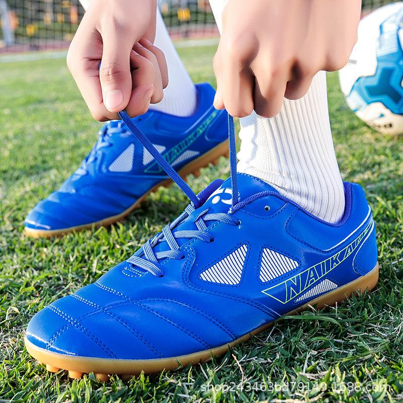New Spring and Summer Men's Long and Short Nail Football Shoes Fashionable Low-top Sports Shoes Grass Training Shoes Running Shoes
