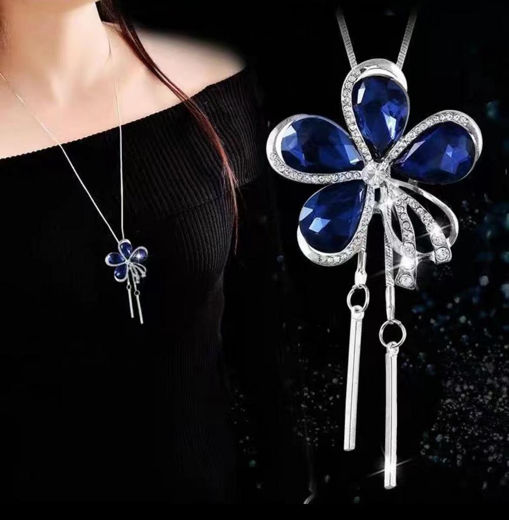 Luxury Non-Fading Korean Fashion Sweater Necklace: Autumn/Winter Women's Niche Design Pendant