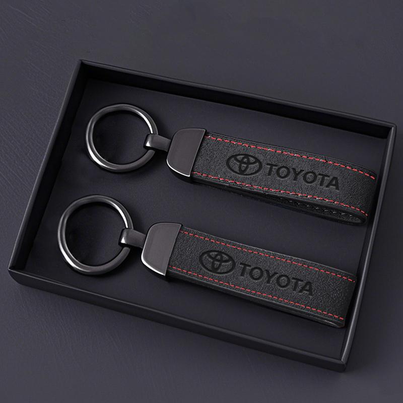 LATE7 Leather Car Logo Key Rings Keychain For Toyota Hilux Aygo Yaris Ractis Corolla Camry Rav4 Cruiser CHR Auto Key Chain Accessories