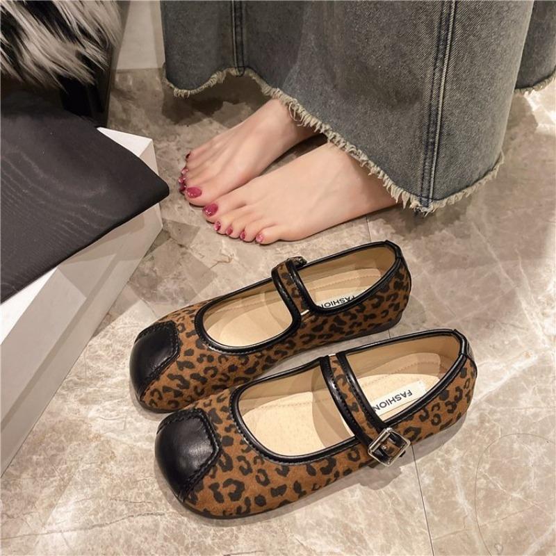 Spring New Flat Shoes Women Fashion Round Head Shallow Mouth Splicing Leopard Print Suede Soft Sole Non-slip Single Shoes