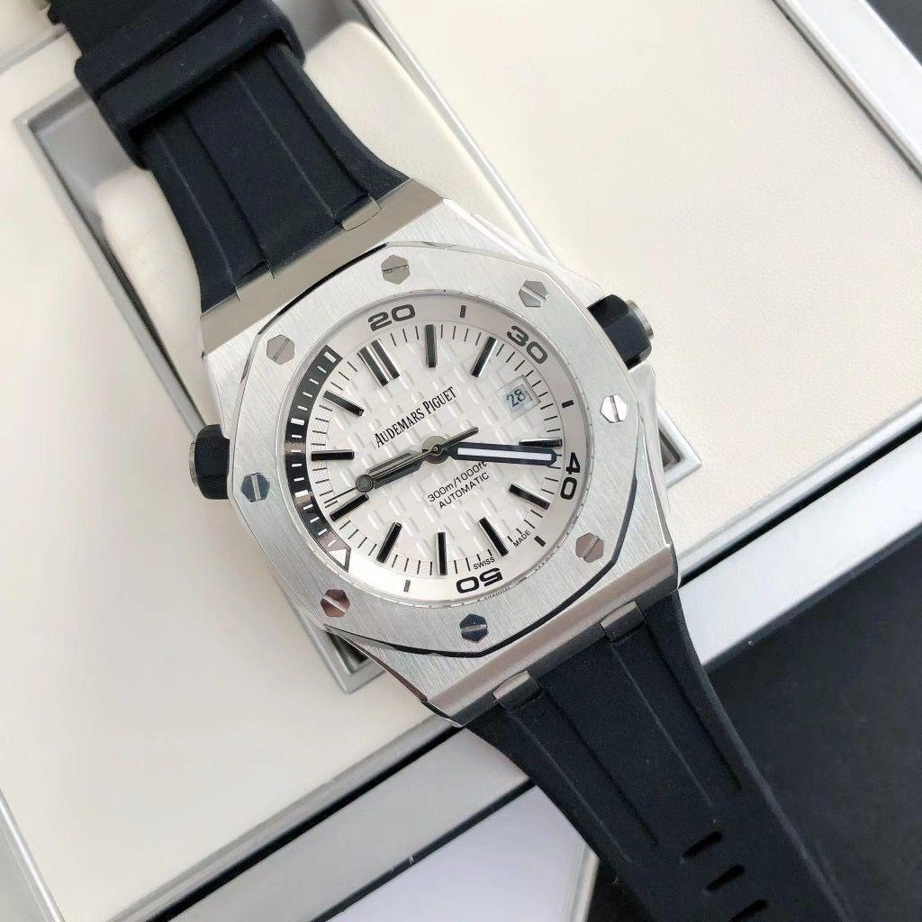 Used Purchases are welcome. Unused. AUDEMARS PIGUET Men s sports watch # Automatic winding | Today s special price | New and unused