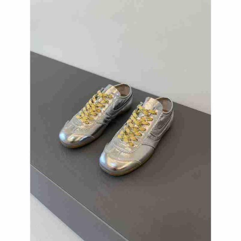 Leather casual versatile sports shoes retro lace-up niche low-top women's shoes soft soles are not tired