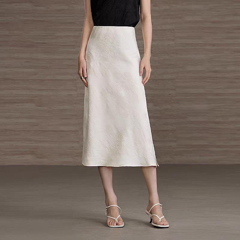 Women's Mid-Length Jacquard Silk Skirt - New Chinese Style for Autumn/Winter