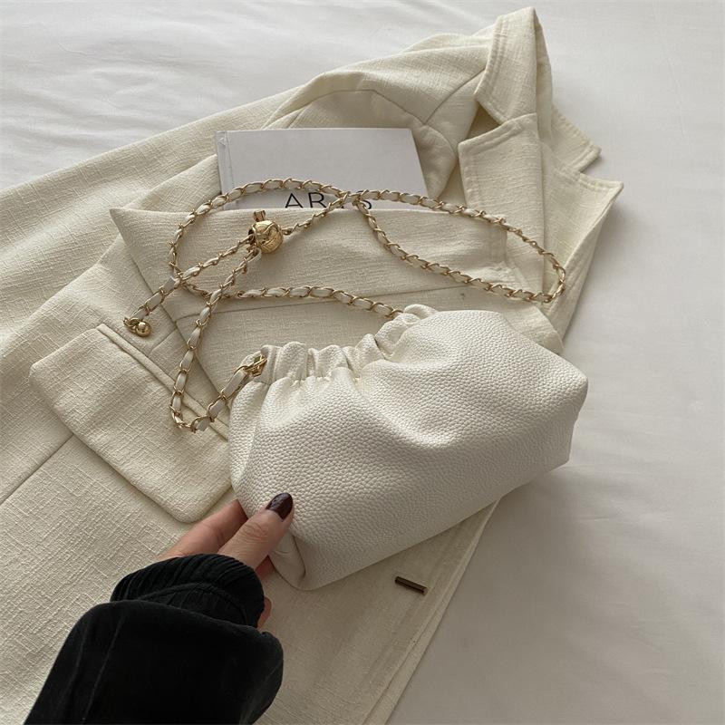 

Summer foreign style bucket bag French niche pleated underarm small bag women s 2024 new fashion chain messenger bag білий