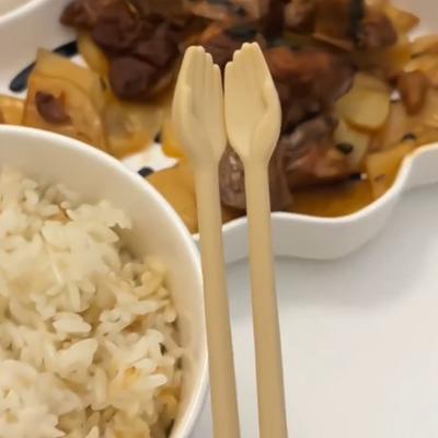 Niedliche Katzenpfote Handflächenhieb Essstäbchen Lustige Handflächen-Essstäbchen Baby-Esshilfe Lerntraining Zuhause Küche Geschirr Tischgeschirr Sushi Pfoten Stäbchen