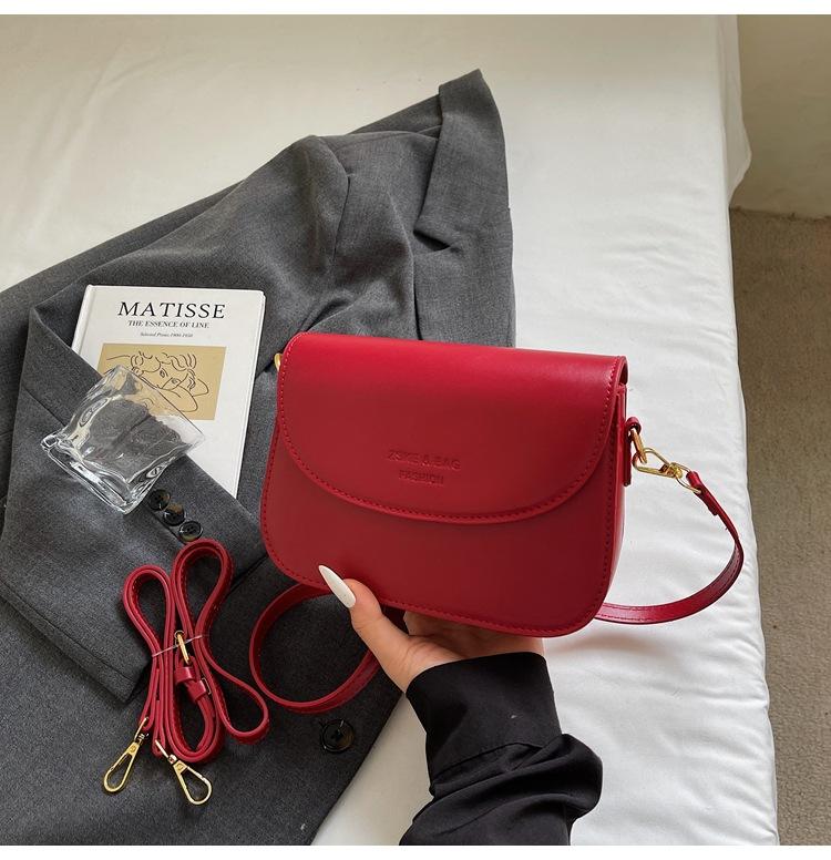 High-end fashion small bag women's 2025 new retro simple small square bag niche design single shoulder messenger bag tide