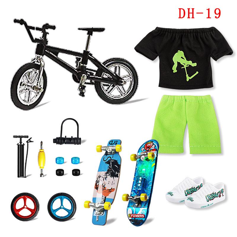 Mini Finger Bike, Skateboard, Scooter & Pants Toy Set