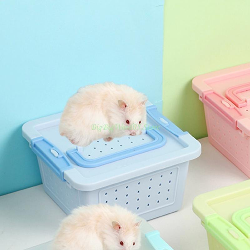24TE Hamster Outdoor Cage Small Pet with Ventilable Cover Plastic Pet Carry Cage Practical Travel Box for Hamster