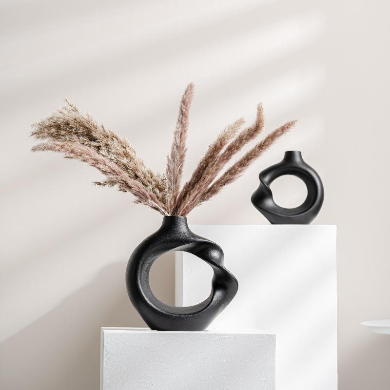 Elegant Ceramic Twisted Flower Vase - Home Decoration Creative Round Pottery Luxury Holder