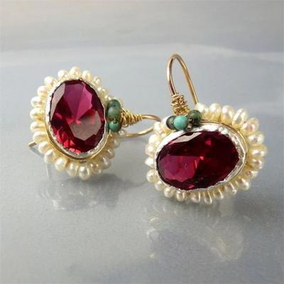 Modische Ovale Ohrringe mit roten Steinen, exquisite Kreativität, Metall, Goldfarbe, Imitation Perlen, Hängeohrringe für Damen