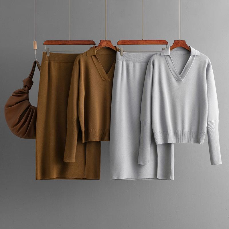 A New Loose Solid Color POLO Neck Knitted Sweater and Skirt Set for Women In Autumn and Winter