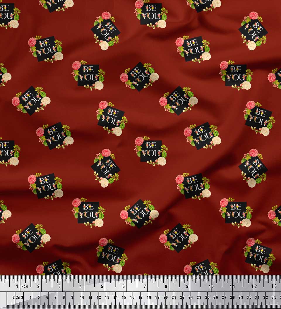 

Soimoi Red Japan Crepe Satin Fabric Begonia & Be You Ткань с текстовым принтом на метр 42 дюйма 42 Inch Wide - Poly Crepe красный