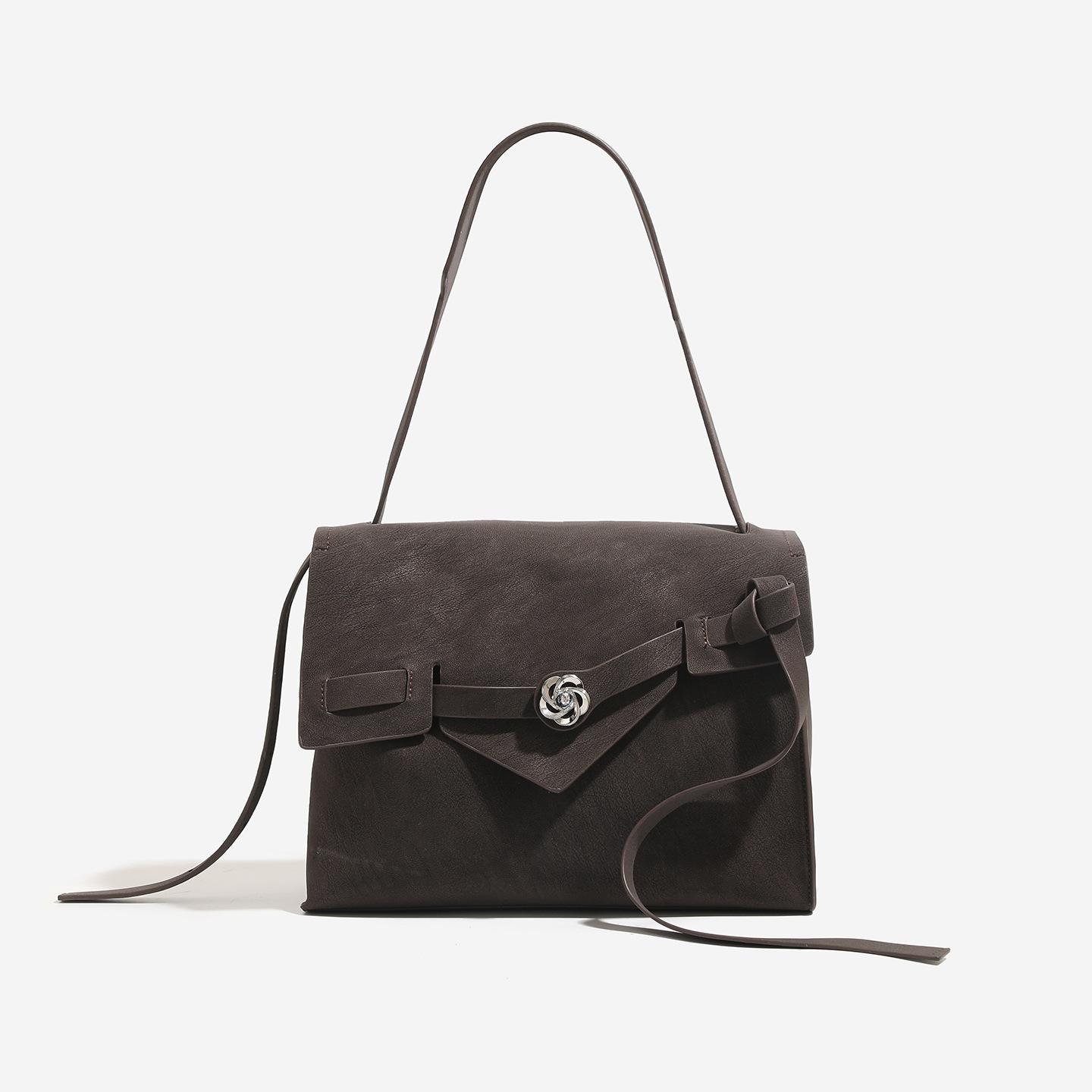 

Small Niche Design: Camellia High-end Messenger Bag, Retro and Versatile, Large Capacity Single Shoulder Crossbody Tote Bag for Women ебеновий