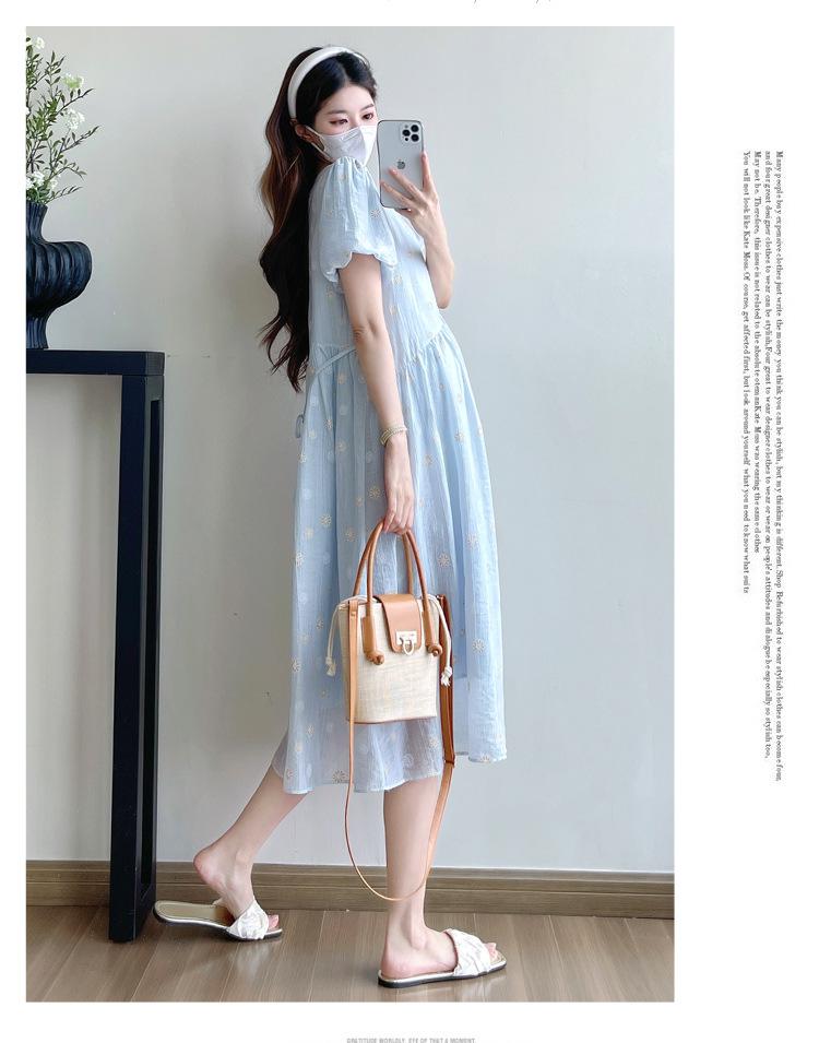 2026 Summer New Arrival: Loose Plus Size Maternity Dress with Daisy Design for a Youthful Look