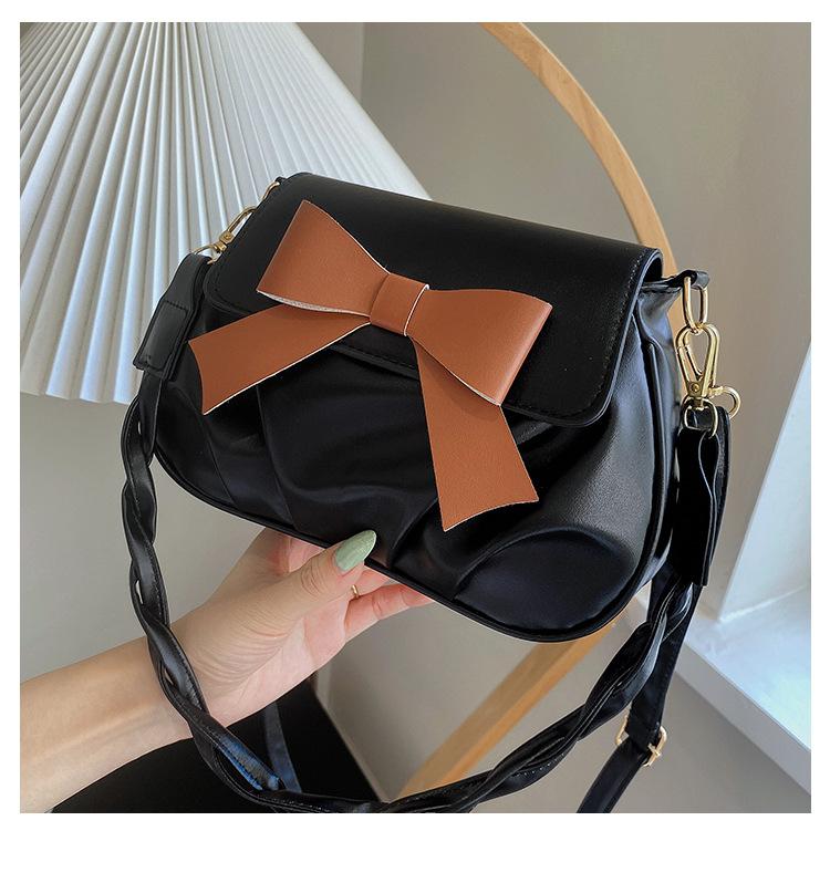 

Bow solid color small bag women s 2024 new retro fashion pleated casual fashion twist shoulder strap oblique span bag чорний