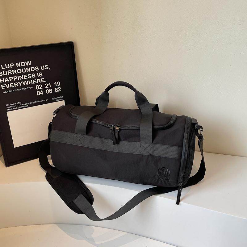 Dry and Wet Separation Large Capacity Gym Bag Swimming Sports Bag Short-Distance Travel Bag with Separation Shoes Bags