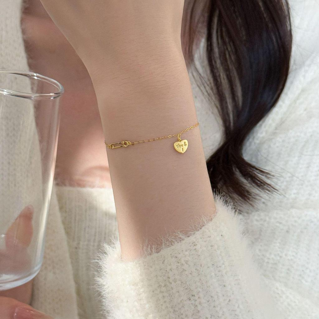 18K Gold-Plated Sterling Silver Heart Bracelet for Women - Personalized, Versatile, and Ultra-Fine Design.