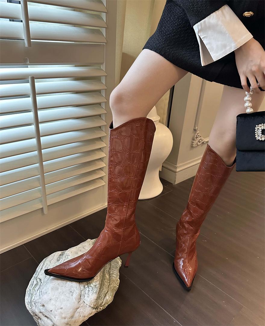 

European and American foreign trade diagonal stone pattern special-shaped heel knee boots large size side zipper stiletto fashion women s boots 40 світло-коричневого кольору