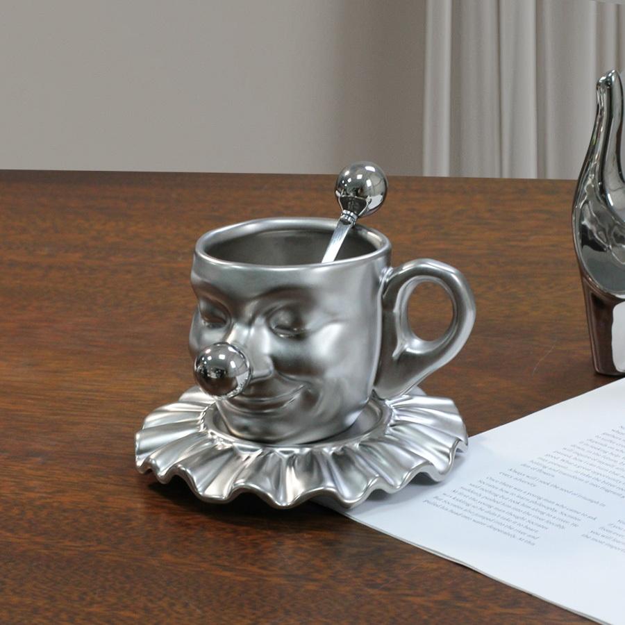 

European Vintage Creative Face Sculpture Ceramic Coffee Mug Cup Saucer Set Abstract Home Decor срібний