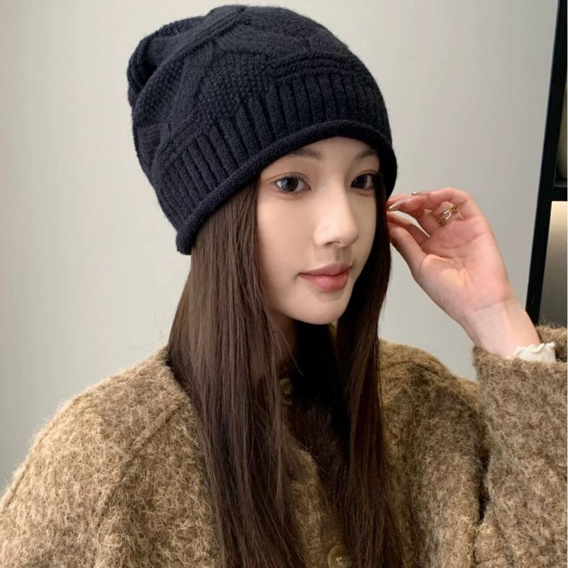 Autumn Winter Rolled Edge Knitted Cap Fashion Women'S Outside Sports Cold Protection Warm Beanie Hat