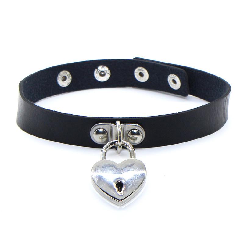 2025 New Punk Rock 80s Gothic PU Leather Heart Round Spike Rivet Collar Studded Choker Necklace Body Jewelry Birthday Party Gift