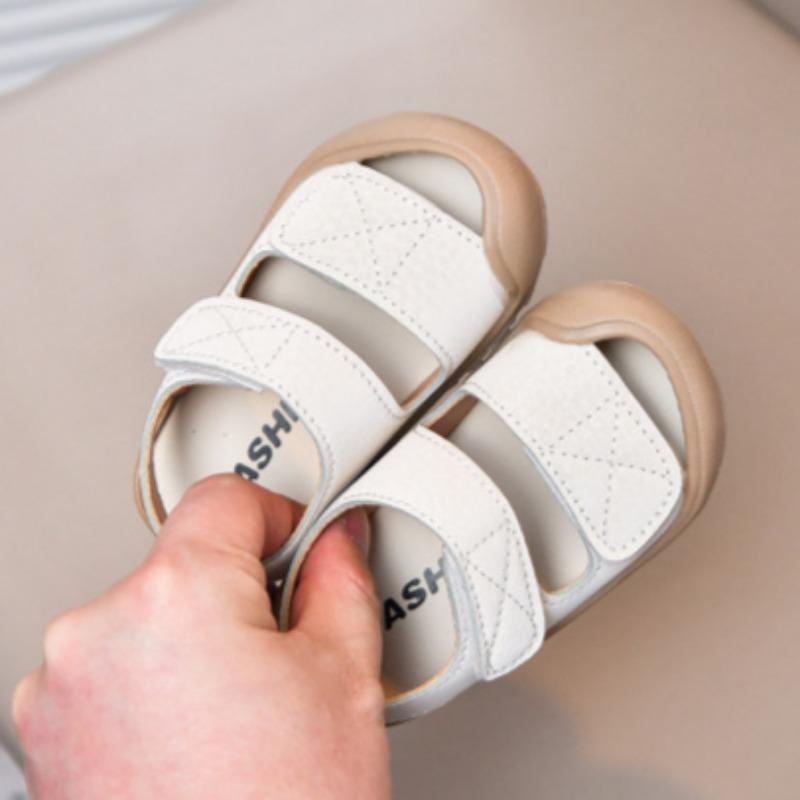 Children's Sandals Anti Collision Soft Soled Sandals and Beach Shoes Prewalker