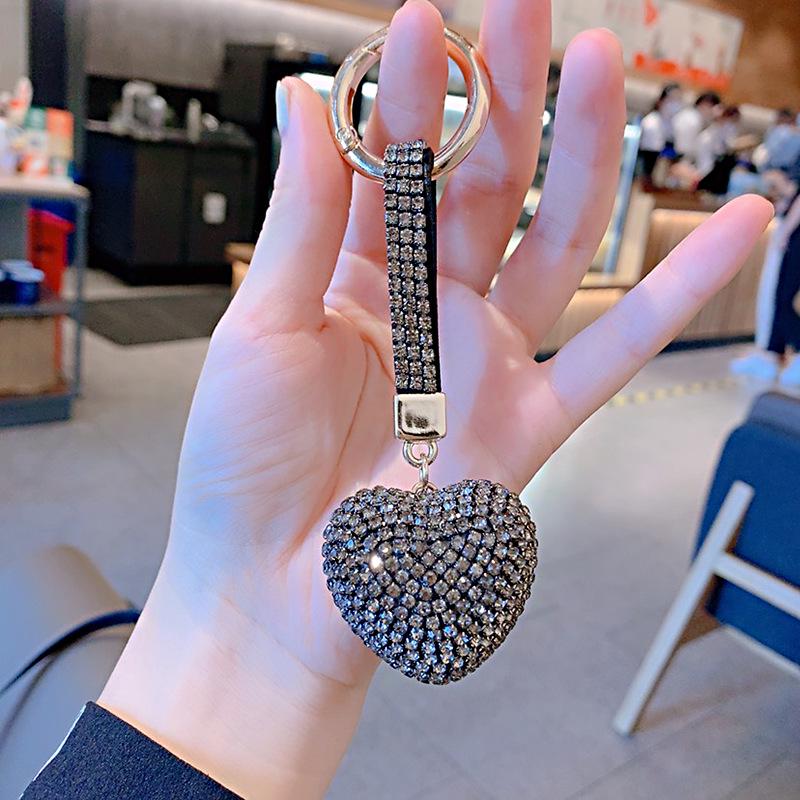 Cute Cartoon Rhinestone Heart Keychain with Claw Chain - Peach Heart Car Key Hanger