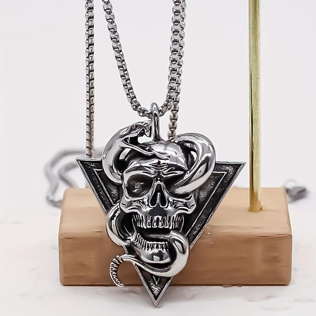 An exaggerated personality snake winding skull pendant alloy necklace chain length 60CM dark punk style.Halloween accessories. 60cm