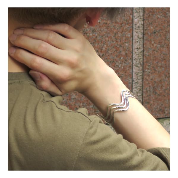 Gin No Large Openwork Wave Plate 925 Sterling Simple Accent with Wave [Shinjuku Kura] Bangle, Silver, Wide, Large, Lines, Women's