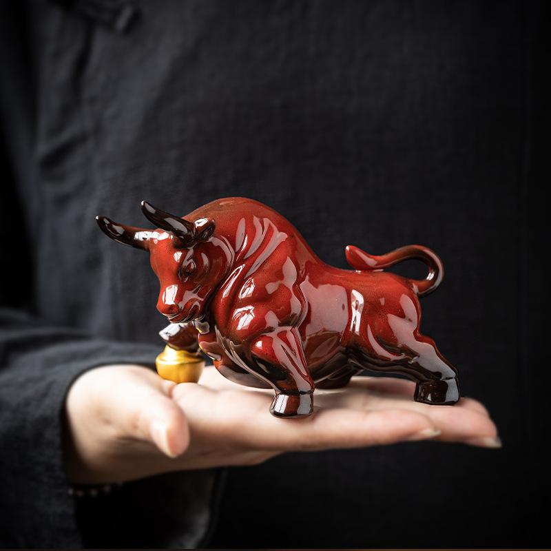 Ceramiczna Statuetka Byka Walki Byków Rzeźba Bydła Wall Street Dekoracja Feng Shui do Biura na Biurko Półka na Książki Ozdoby Figurki Zwierząt