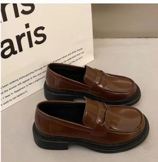 Spring Loafers Women Japanese School Students JK Uniform Shoes Round Toe Women Girls Retro Round Toe Lolita Cosplay Shoes 35 темно-коричневого 2990₽