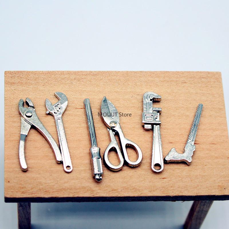 Miniatur-Legierungs-verstellbarer Schraubenschlüssel Zangenwerkzeug Miniatur-Wartungsmodell-Szenen-Requisiten Kawaii Puppenhaus-Dekorationszubehör