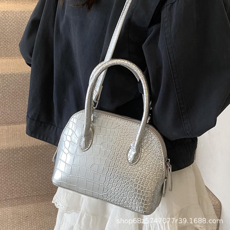 2025 Spring New Women's Bag Fashion Shoulder Bag Simple Versatile Shell Bag New Crossbody Bag Portable Women's Bag