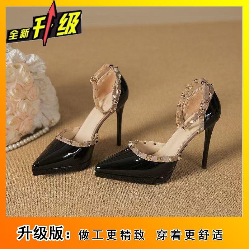 Design sense advanced waterproof table one-word buckle with patent leather sandals 2025 new thin heel pointed willow spikes high heels women