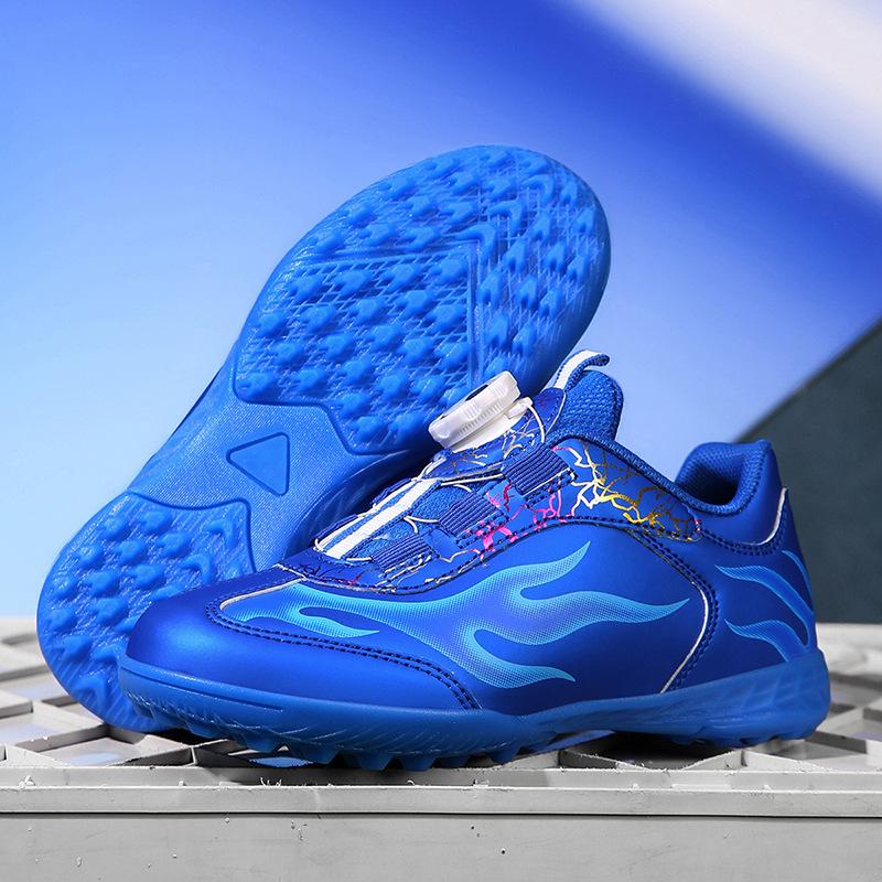 

2025 новые кожаные детские футбольные бутсы с вращающейся пряжкой, мужские, для сломанных ногтей, для молодых студентов, спортивная обувь без шнурков 28 сапфировый