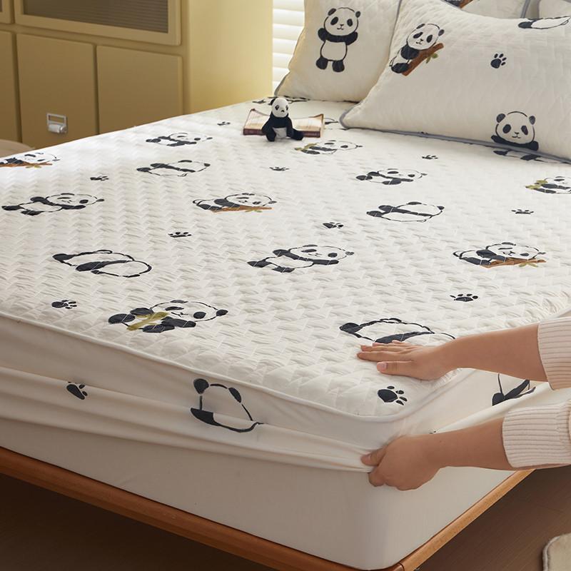Thicken Bed Cover Cartoon Style Bedspread Quilted Mattress Cover Soft Bed Linen Elastic Bedsheets cubre colchón (No Pillowcase)