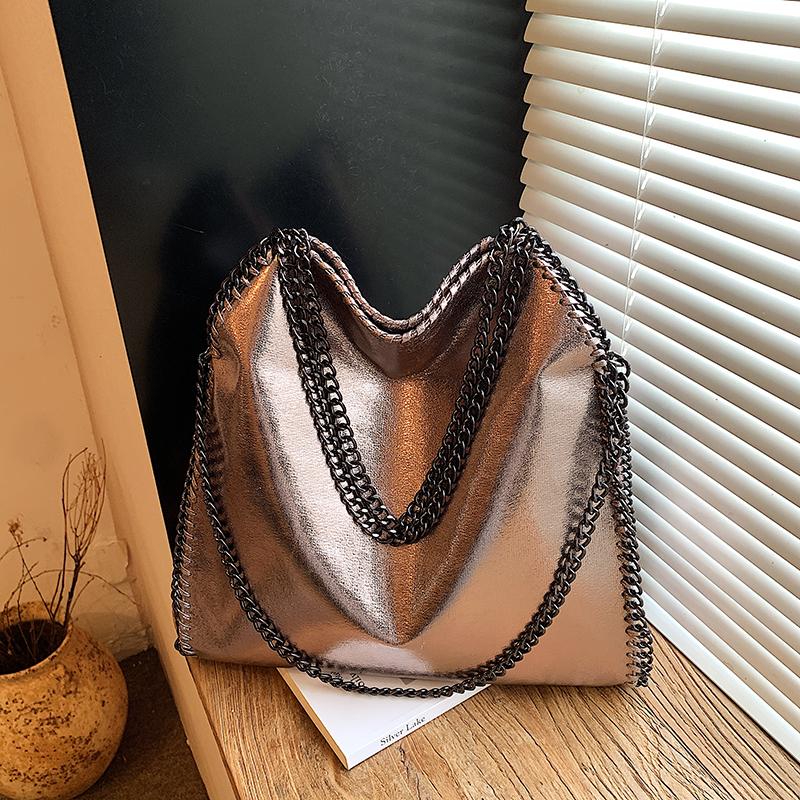 2026 New Arrival Women's Metallic Color Tote Bag Fashion Chain Shoulder Bag Large Capacity Foldable Commuter Handbag for Ladies
