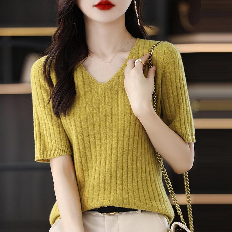 Women Sweaters Pullovers 2025 Summer Short Sleeve V-Neck Black Knitted Sweater Women Tops Pullover JJ303