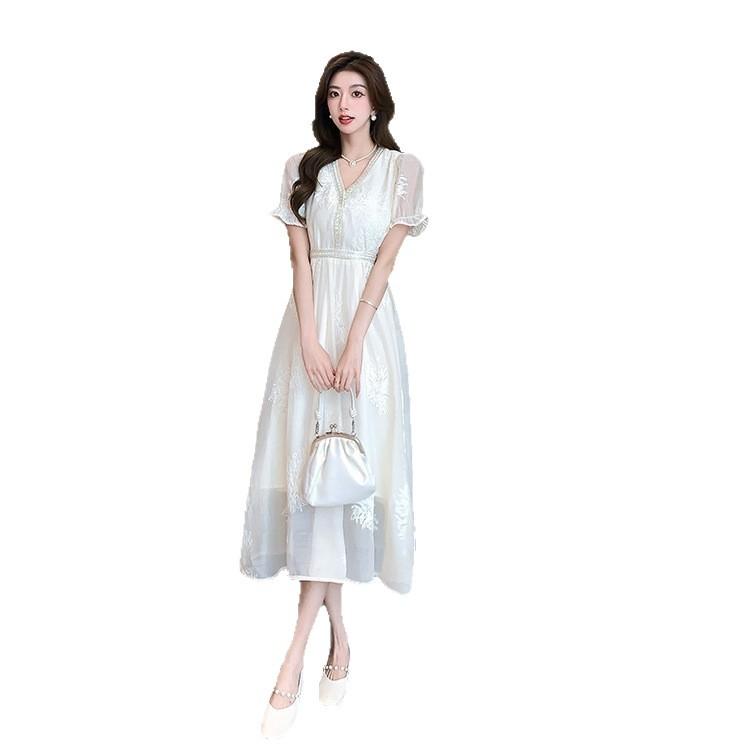 Heavy Industry Embroidery New National Style Dress Women's Summer Design Sense French Gentle Wind Temperament Waist V-Neck Long Dress