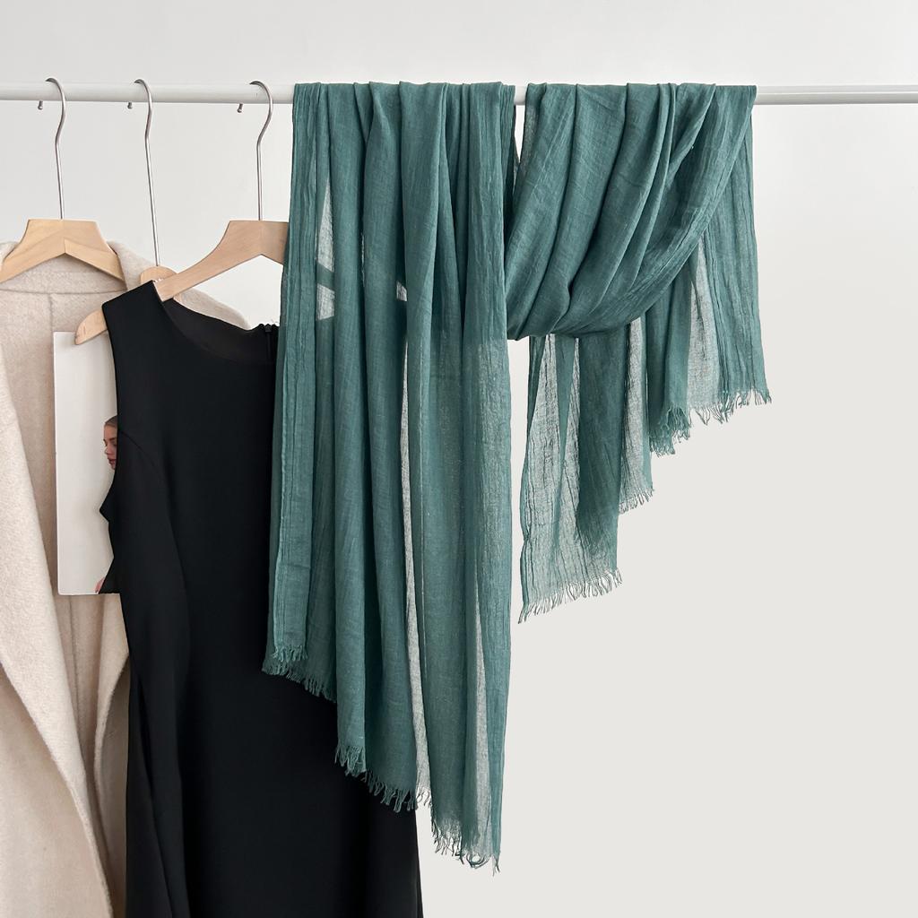 Cotton and linen scarf, fashion, literary style, solid color, linen scarf, women's air-conditioned room, shawl, and sunscreen silk scarf outside.