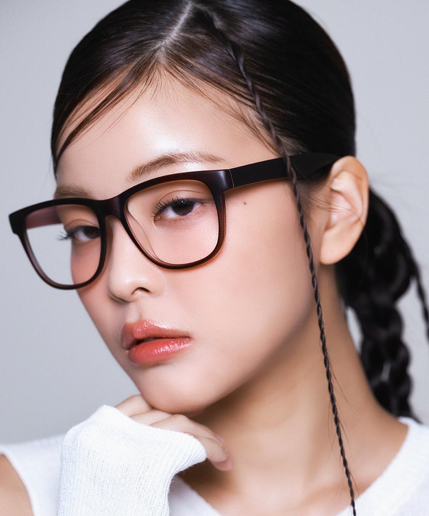 Lugo Btikeol Eyeglass Frames (El4052 333 54)