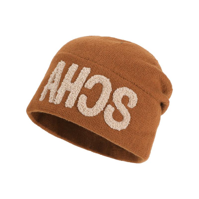 Letter Pattern Beanie Hat With Acrylic Knit For Casual Winter Wear коричневый