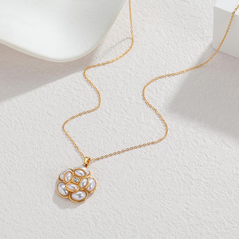 18K Gold Pearl Flower Jewelry Set - French Design Luxury Ornaments