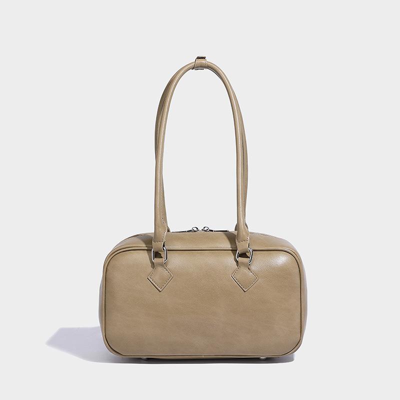 Autumn and Winter Niche Design Toast Bag Portable Bowling Bag Fashionable Large Capacity Casual Versatile Shoulder Armpit Bag