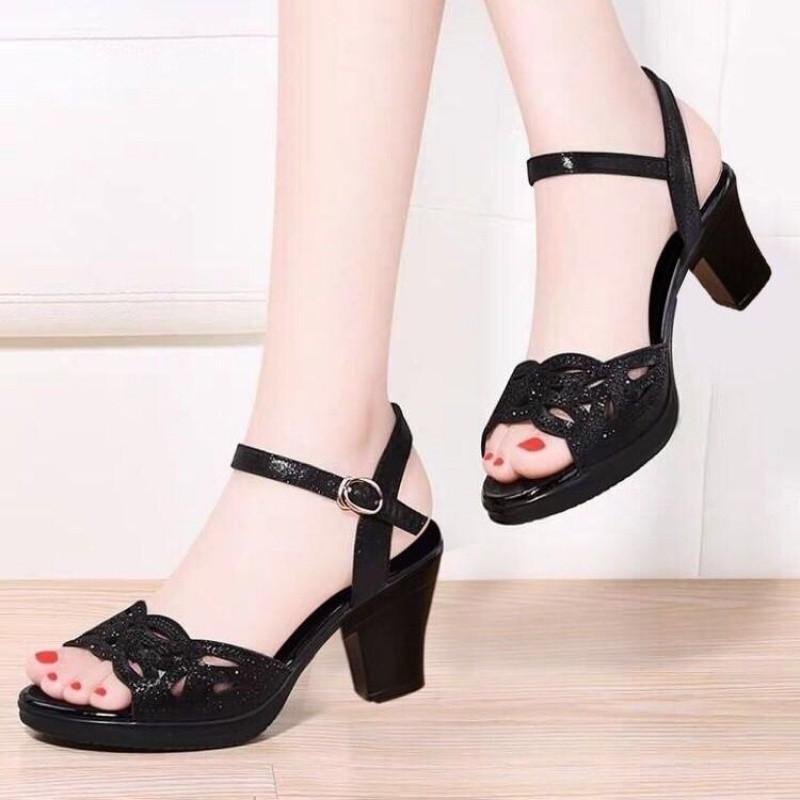 Early summer new 2025 new thick heel sandals women's summer fish mouth women's shoes rhinestone high heels women's black mother shoes